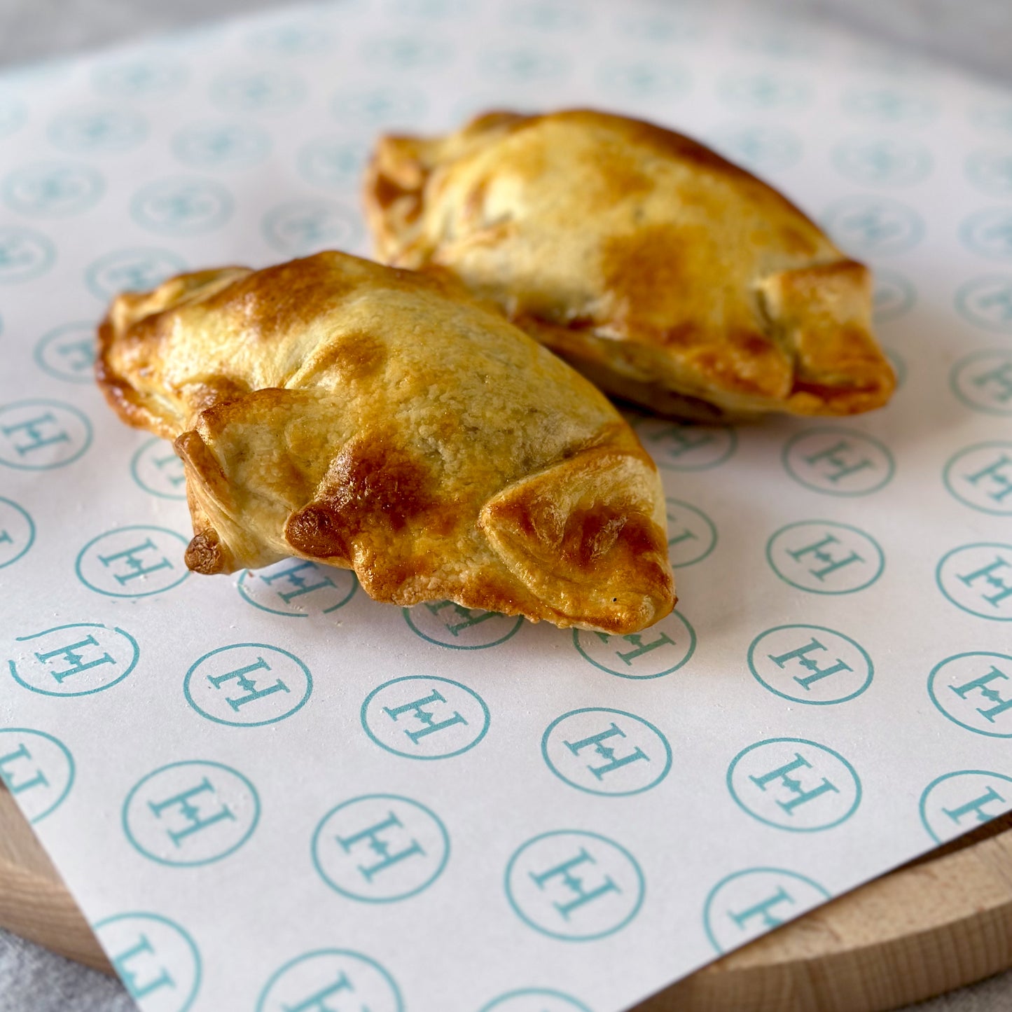 Lucilense Pulled Beef Empanada x6